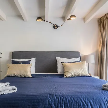 Dam Square Bed and breakfast